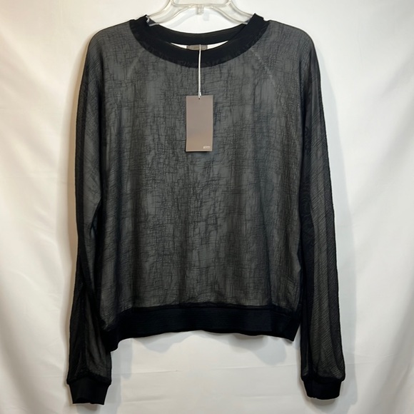 Zara Tops - ZARA / Crepe top
